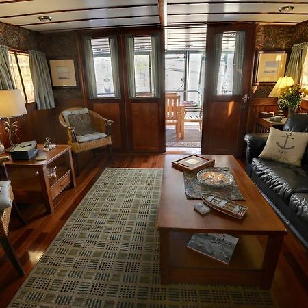 Bed and Breakfast Making Waves Boatel Торонто Екстер'єр фото