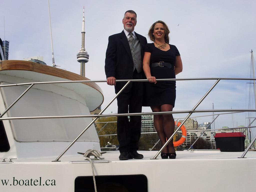 Bed and Breakfast Making Waves Boatel Торонто Екстер'єр фото